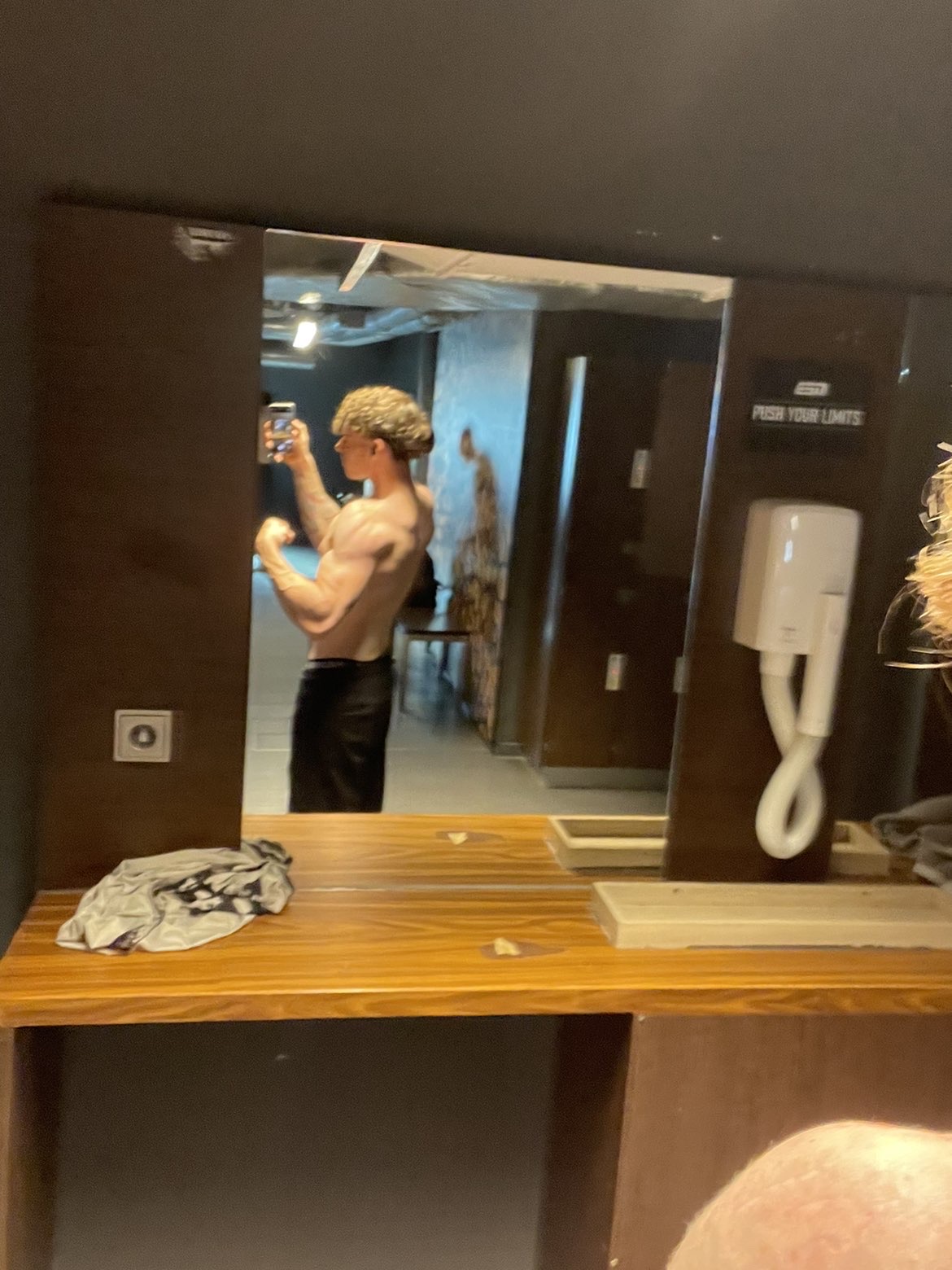 Retatrutide 8 weeks Cut -24kg